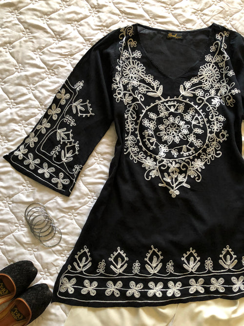 Embroidered Lawn Kurti